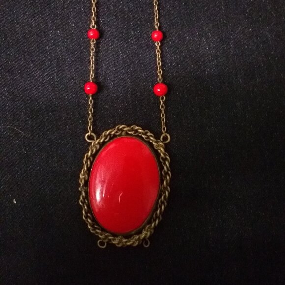 Red Pendant With Gold Weaved Trim and Chain! - Picture 2 of 5